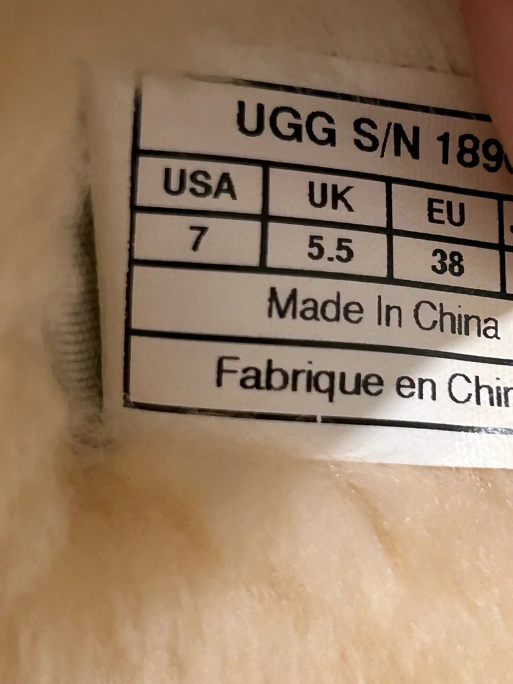 UGG Australia Women’s‎ Leather Sheepskin Sheerling Lined Boots 7 S/N 1890